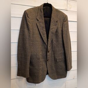 Oscar De La Renta Classic Men's Plaid Blazer